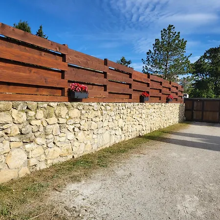 Les D'hotes D'eloise, Piscine Privee * Aramon