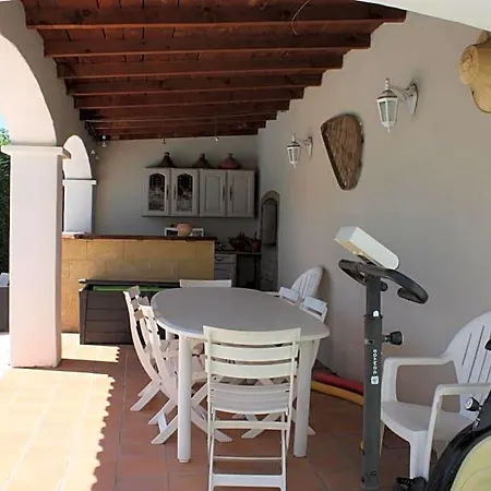 Les D'hôtes D'eloïse, Piscine Privée Сasa de vacaciones *