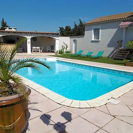 Les D'hôtes D'eloïse, Piscine Privée Aramon