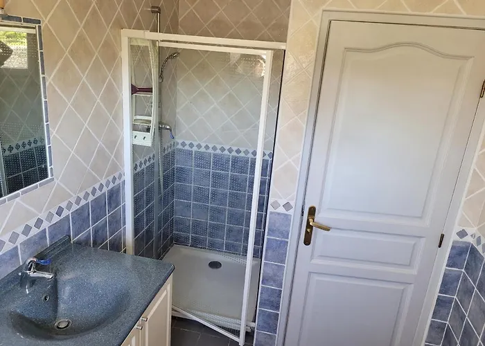 Les D'hotes D'eloise, Piscine Privee بيت للعطل