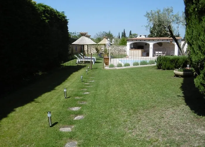 Nyaraló Les D'hotes D'eloise, Piscine Privee